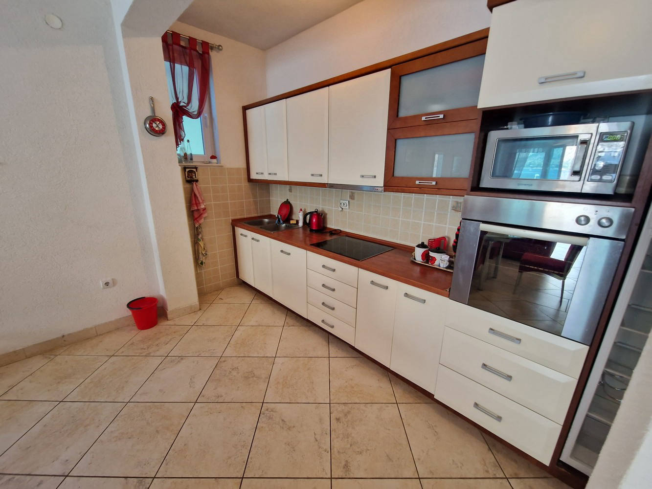 Квартира, 1518 м², 280 000$ — FAKTOR
